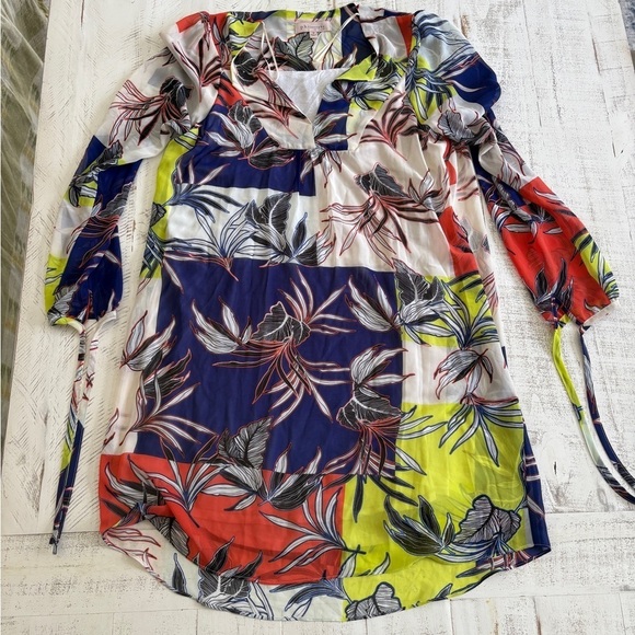 Philosophy Dresses & Skirts - Philosophy Blue and Yellow Graphic Midi Dress